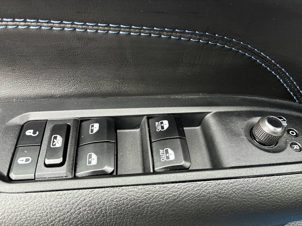 Thumbnail: 2026 Jeep Compass - 21