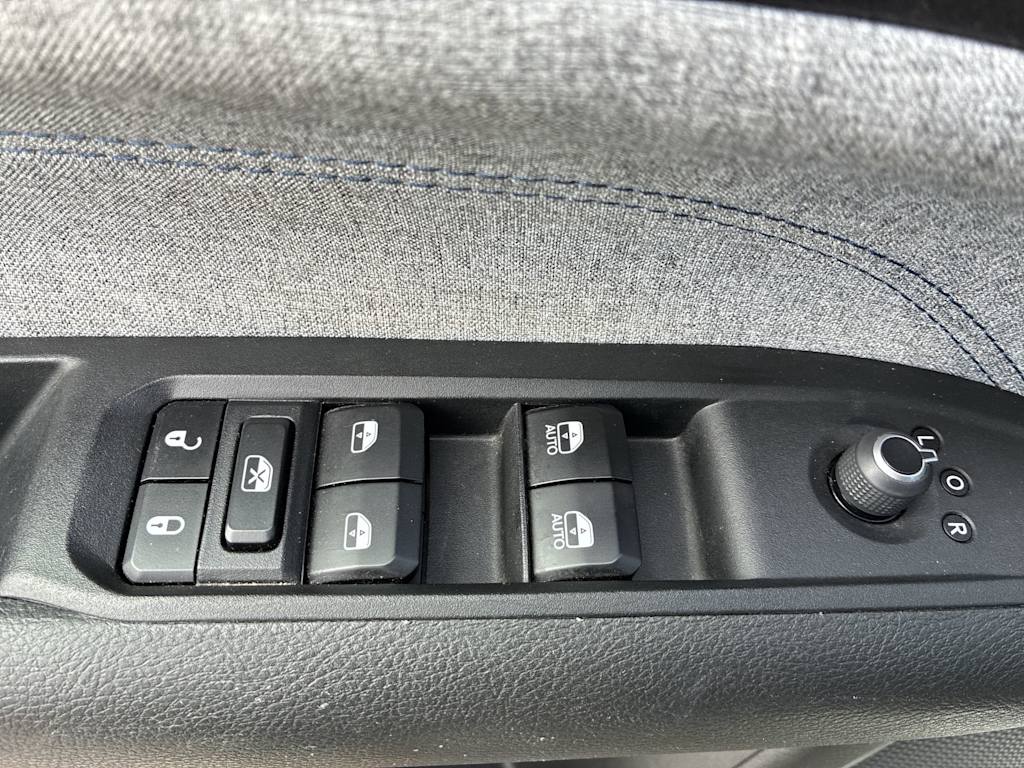 Thumbnail: 2024 Jeep Compass - 20