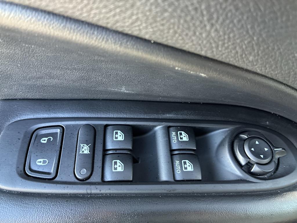 Thumbnail: 2018 Jeep Compass - 21