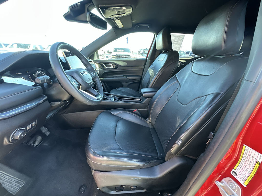 Thumbnail: 2023 Jeep Compass - 8