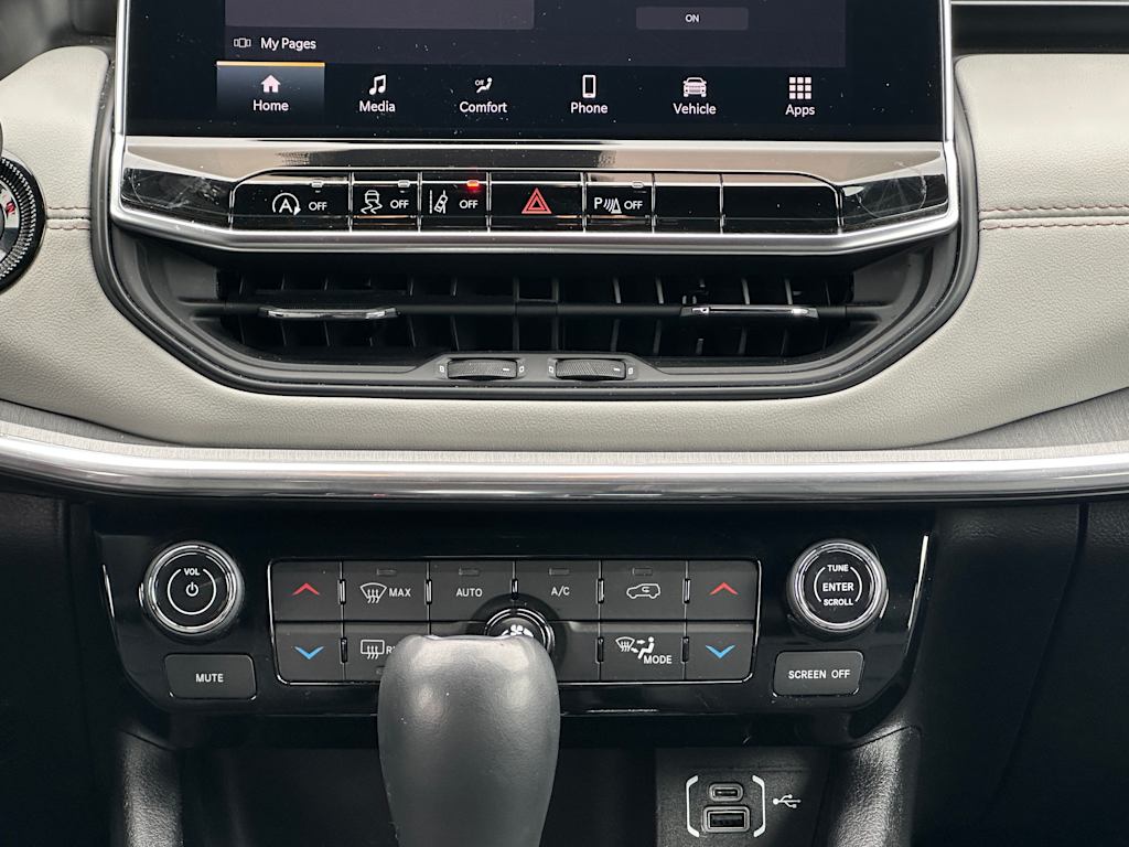 2023 Jeep Compass Limited 16