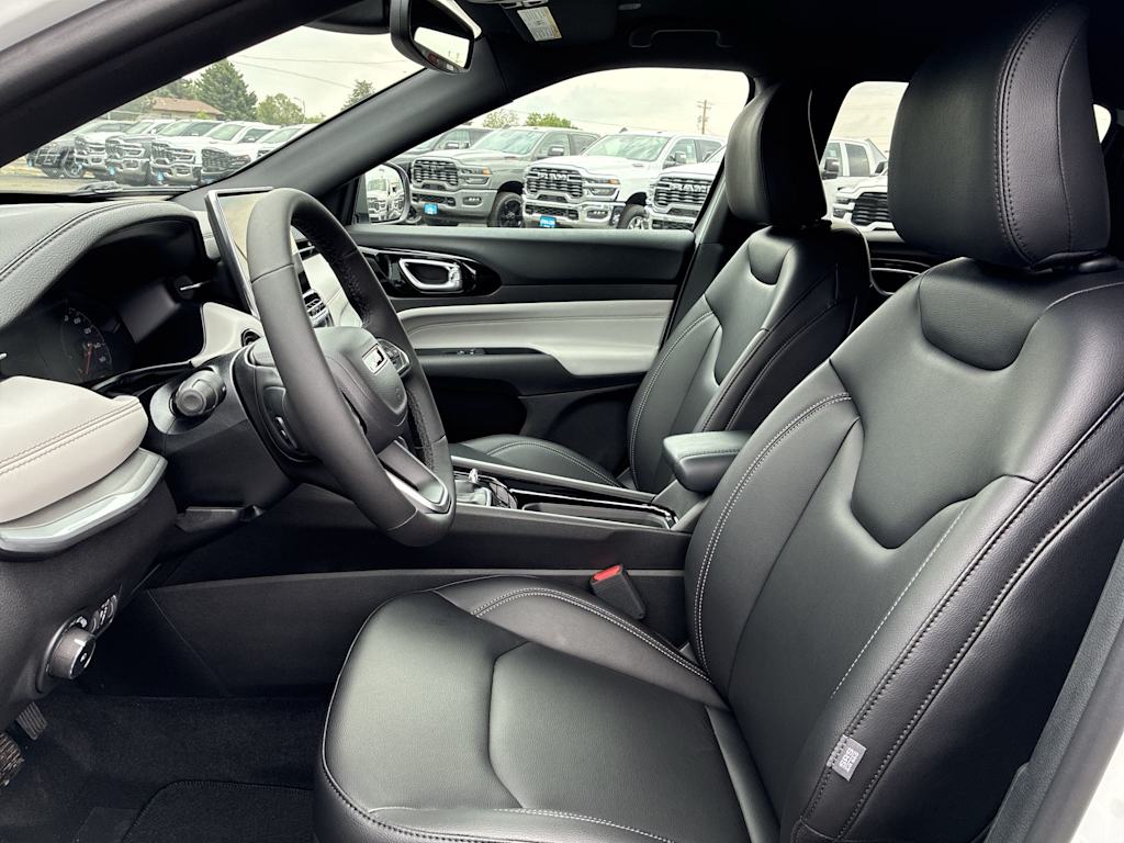 Thumbnail: 2026 Jeep Compass - 9