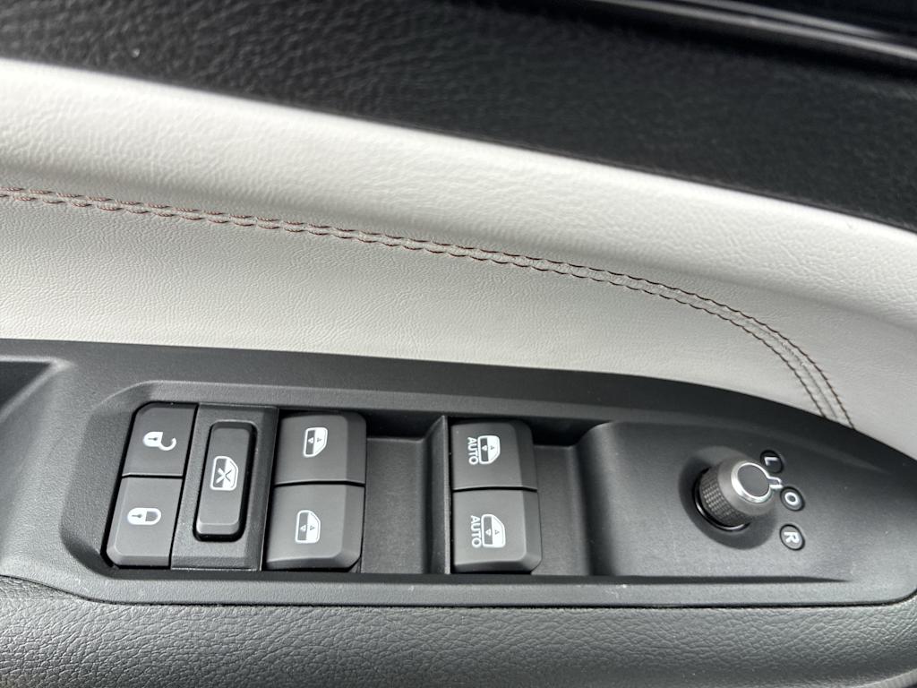 Thumbnail: 2026 Jeep Compass - 21