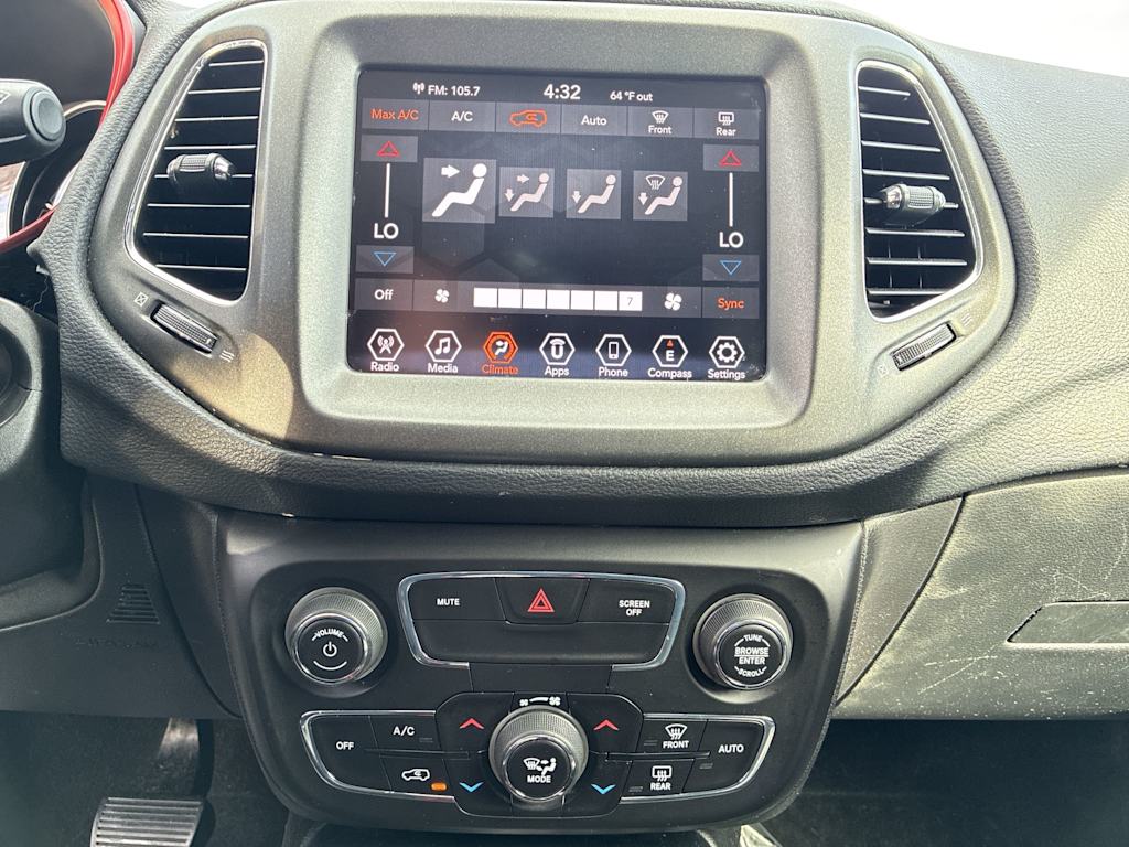 Thumbnail: 2019 Jeep Compass - 21