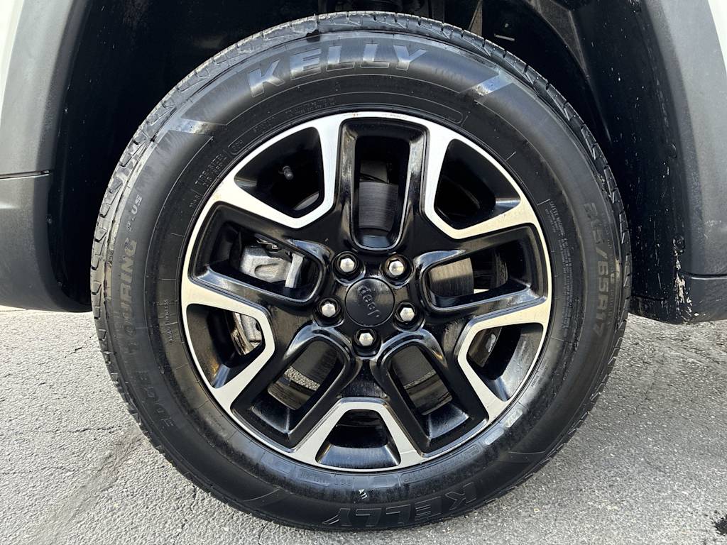 Thumbnail: 2019 Jeep Compass - 6