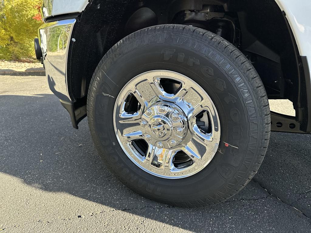 2026 RAM 3500 Tradesman - Photo 6