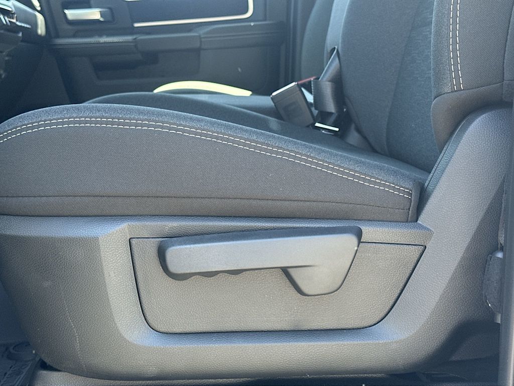 2025 RAM 2500 Big Horn - Photo 18