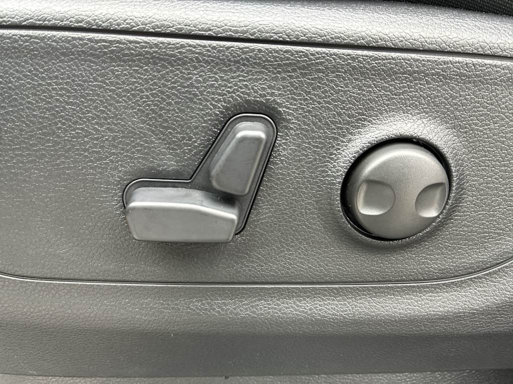 Thumbnail: 2026 RAM 1500 - 19