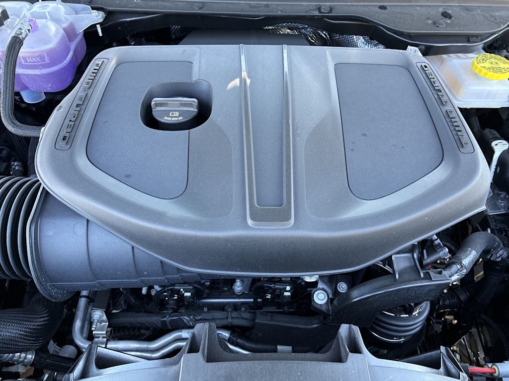 Thumbnail: 2026 RAM 1500 - 9