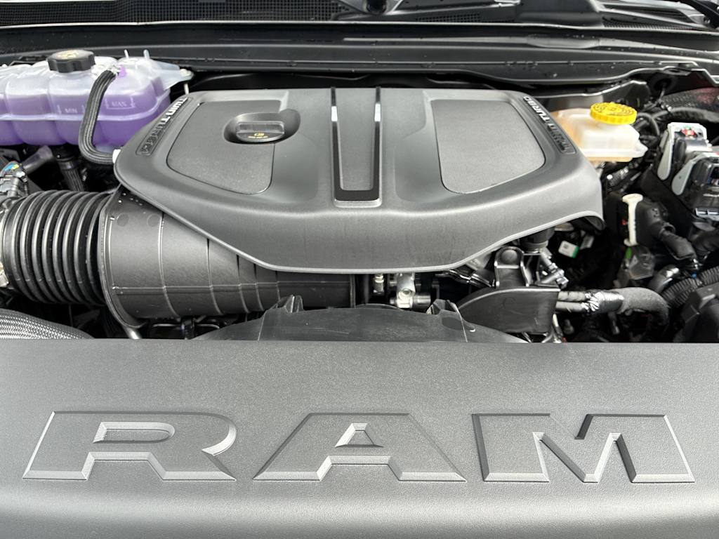 Thumbnail: 2026 RAM 1500 - 8