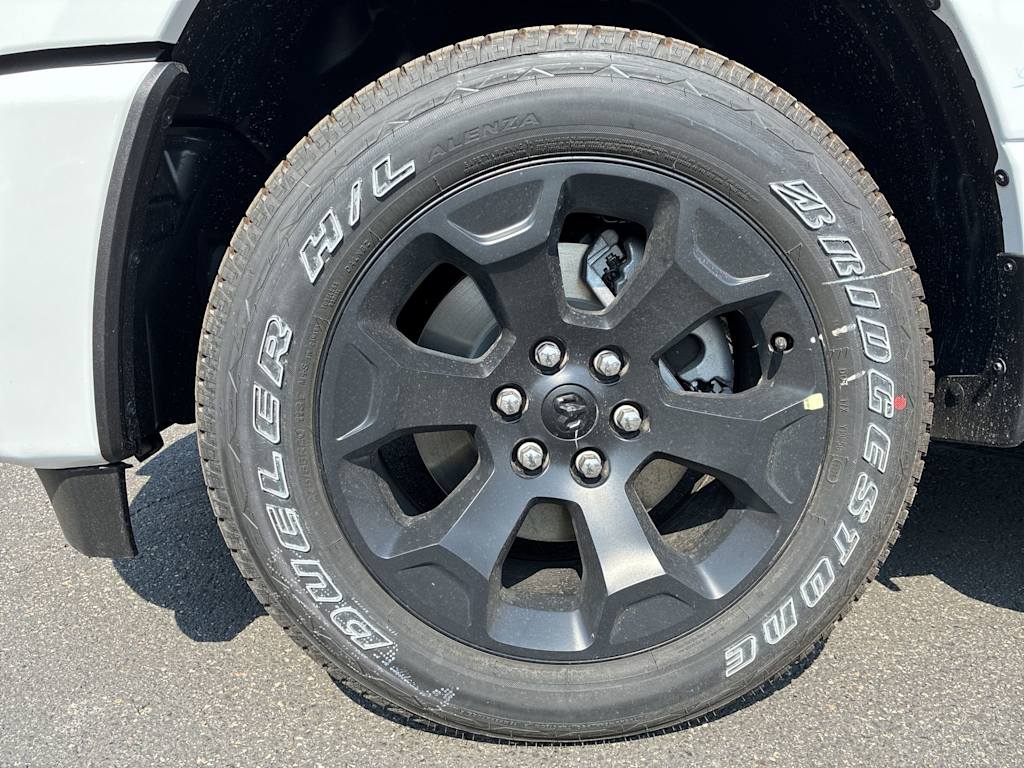 Thumbnail: 2026 RAM 1500 - 7
