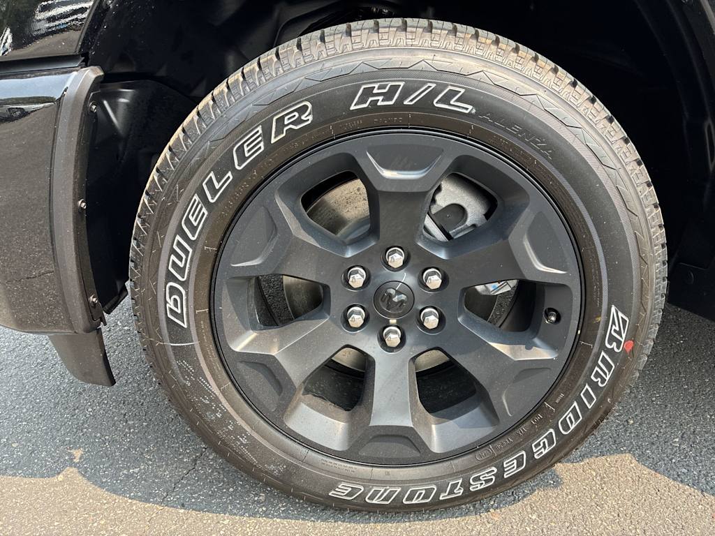 Thumbnail: 2026 RAM 1500 - 7