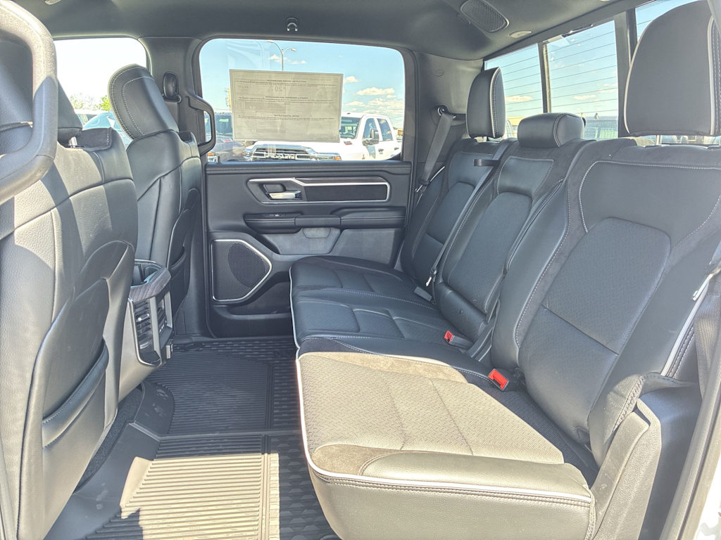 Thumbnail: 2026 RAM 1500 - 9