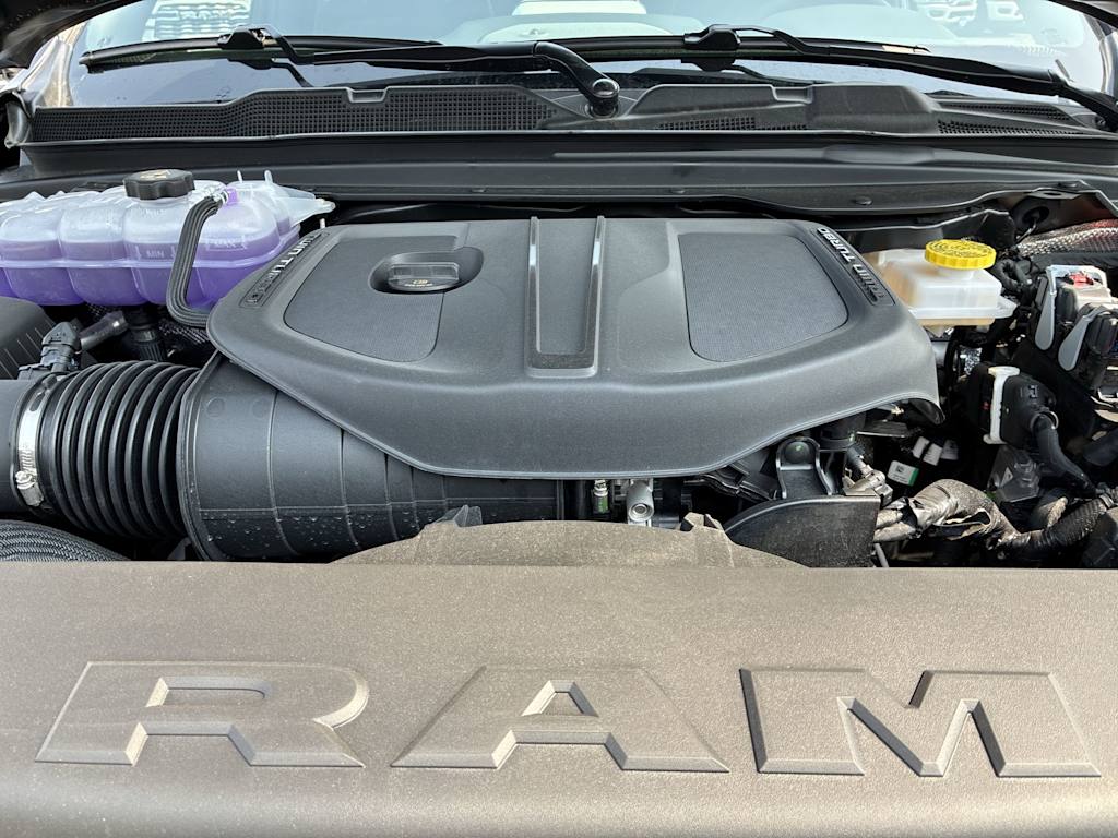 Thumbnail: 2026 RAM 1500 - 9