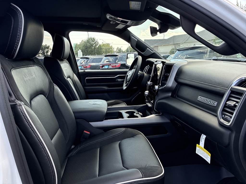 Thumbnail: 2026 RAM 1500 - 9