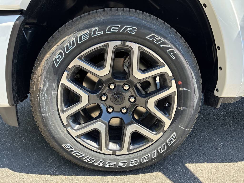 Thumbnail: 2026 RAM 1500 - 6