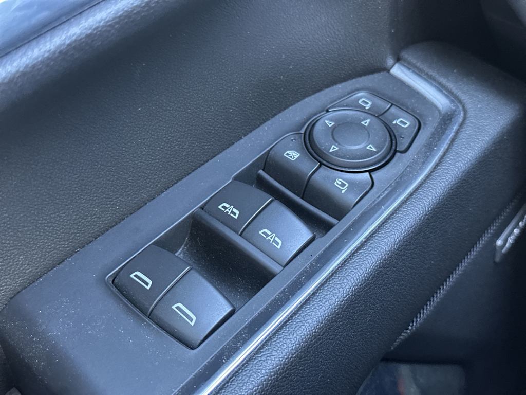 Thumbnail: 2023 Chevrolet Silverado 1500 - 18