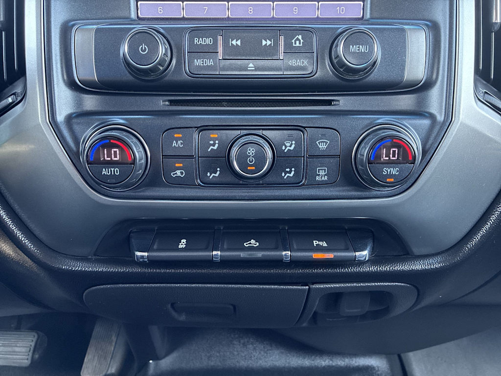 Thumbnail: 2018 Chevrolet Silverado 1500 - 19