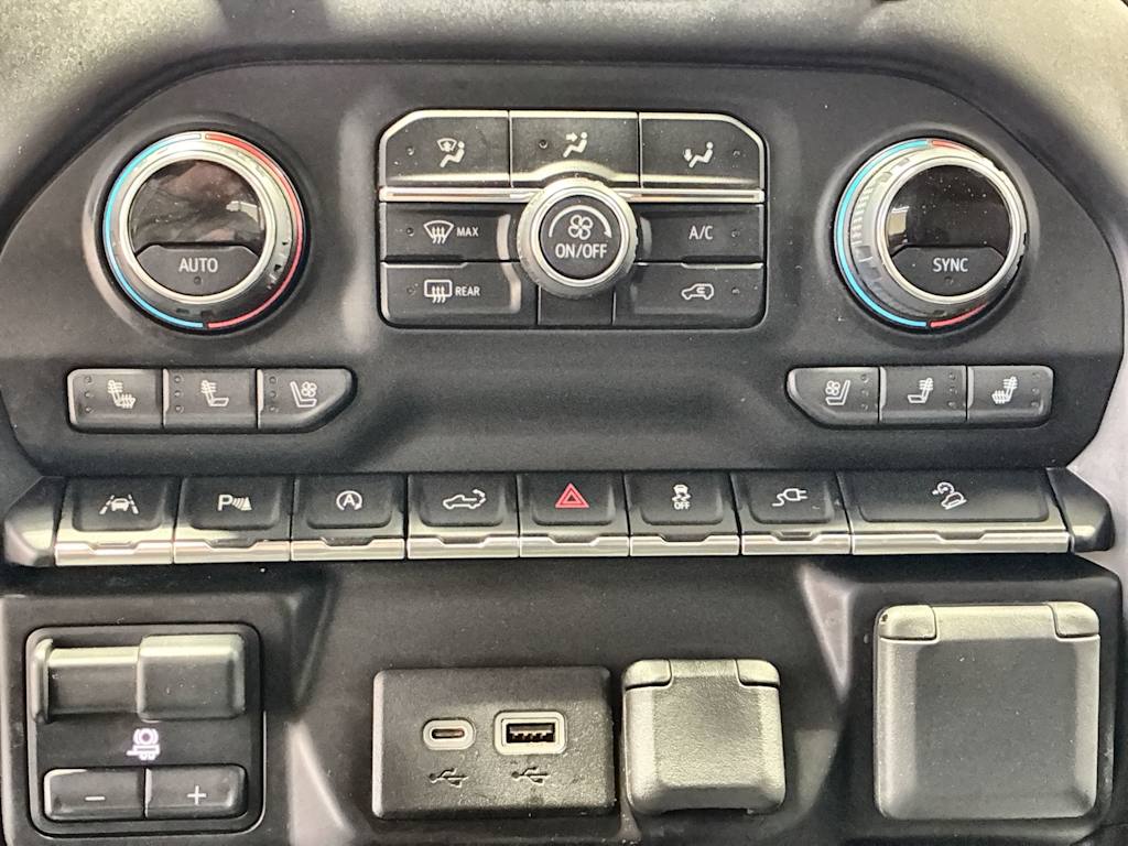 Thumbnail: 2020 Chevrolet Silverado 1500 - 22