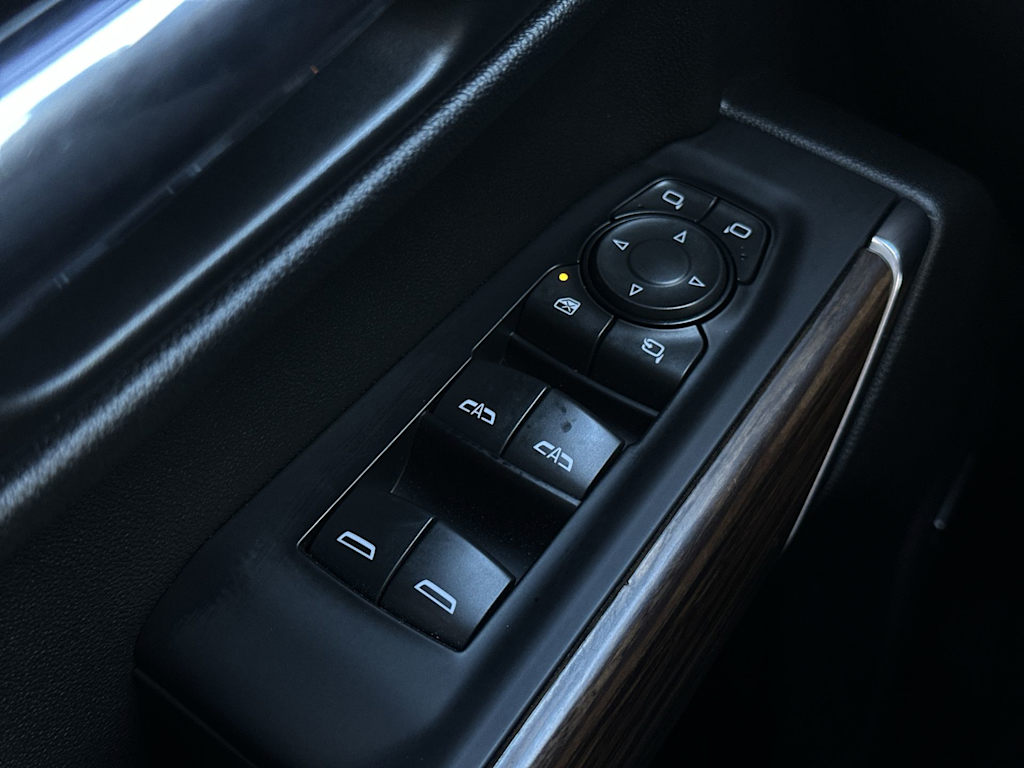 Thumbnail: 2021 Chevrolet Silverado 1500 - 19