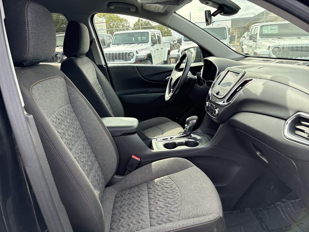 Thumbnail: 2024 Chevrolet Equinox - 8