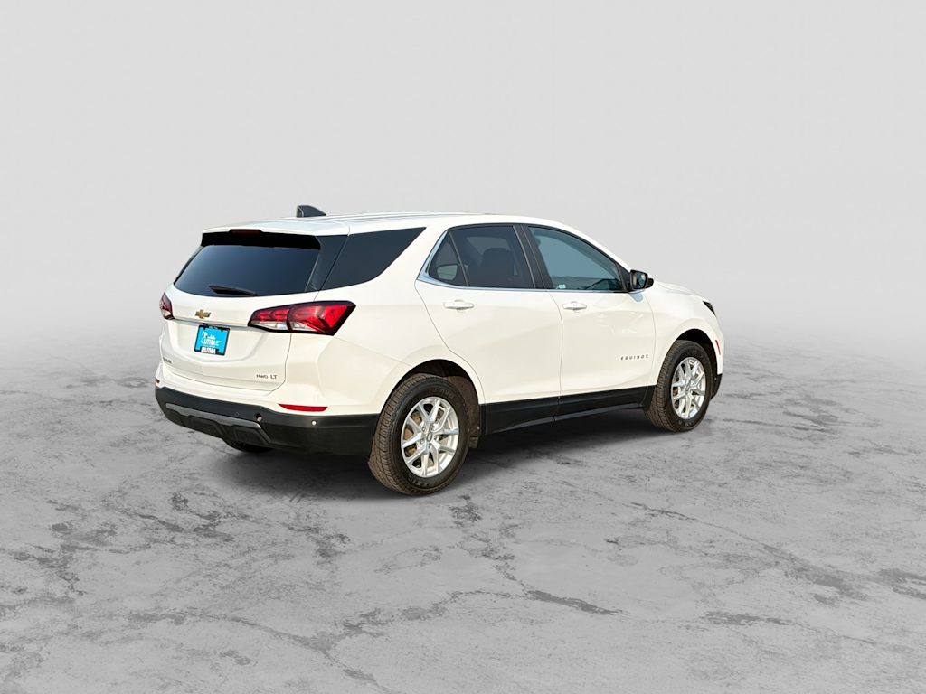 Thumbnail: 2022 Chevrolet Equinox - 16
