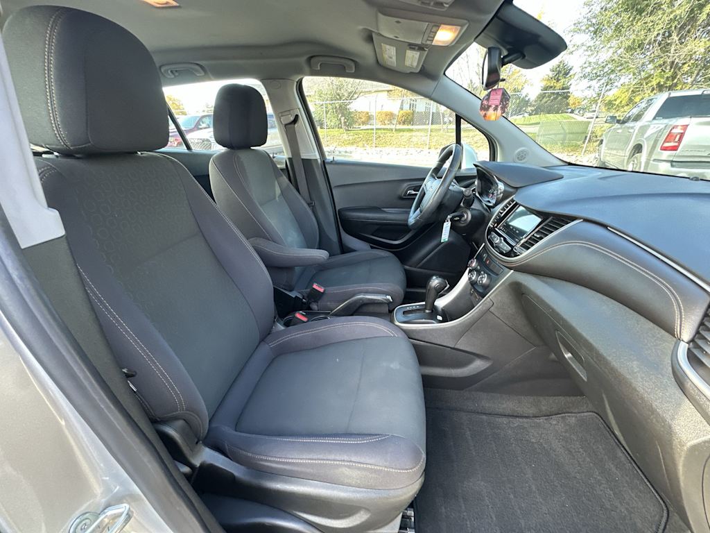 Thumbnail: 2019 Chevrolet Trax - 8