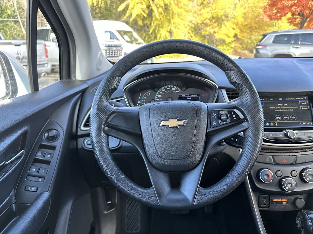 Thumbnail: 2019 Chevrolet Trax - 2
