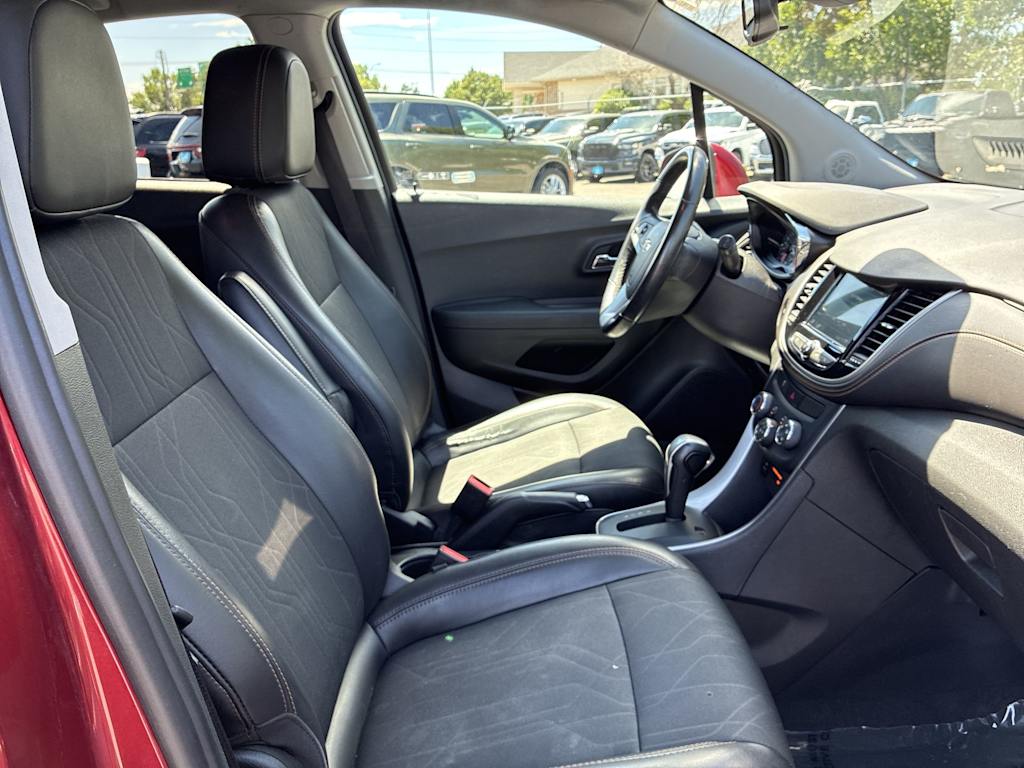 Thumbnail: 2018 Chevrolet Trax - 9
