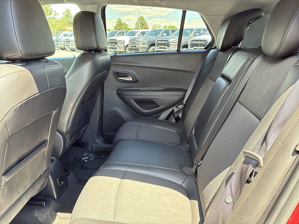 Thumbnail: 2018 Chevrolet Trax - 10