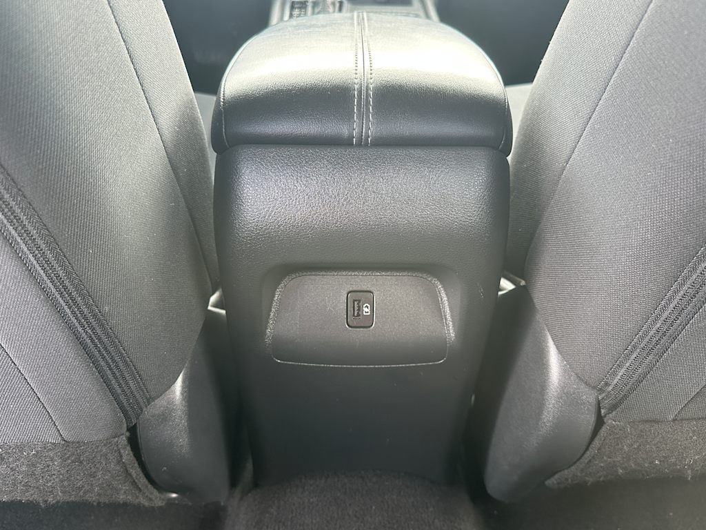2022 Nissan Sentra SV 19