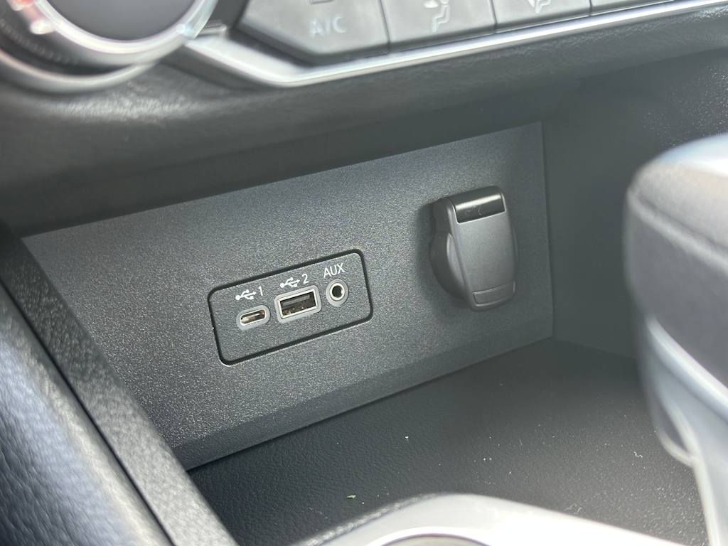 2022 Nissan Sentra SV 23