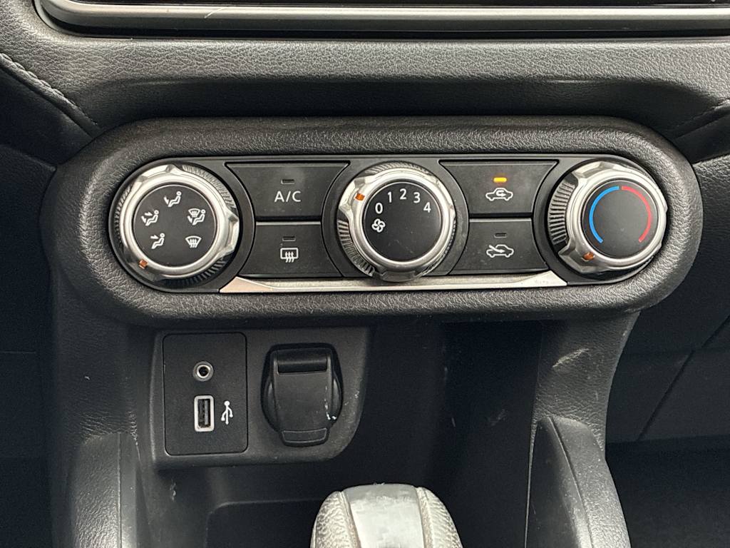 Thumbnail: 2020 Nissan Versa - 22
