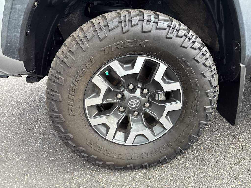 Thumbnail: 2020 Toyota Tacoma - 7
