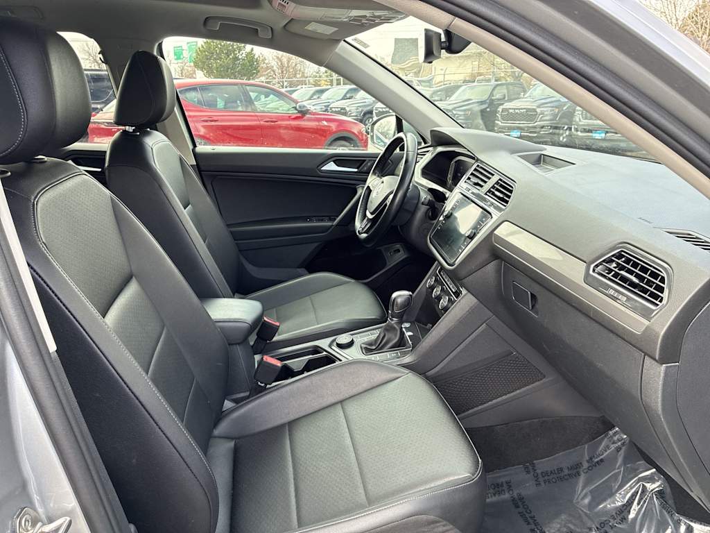 Thumbnail: 2019 Volkswagen Tiguan - 10