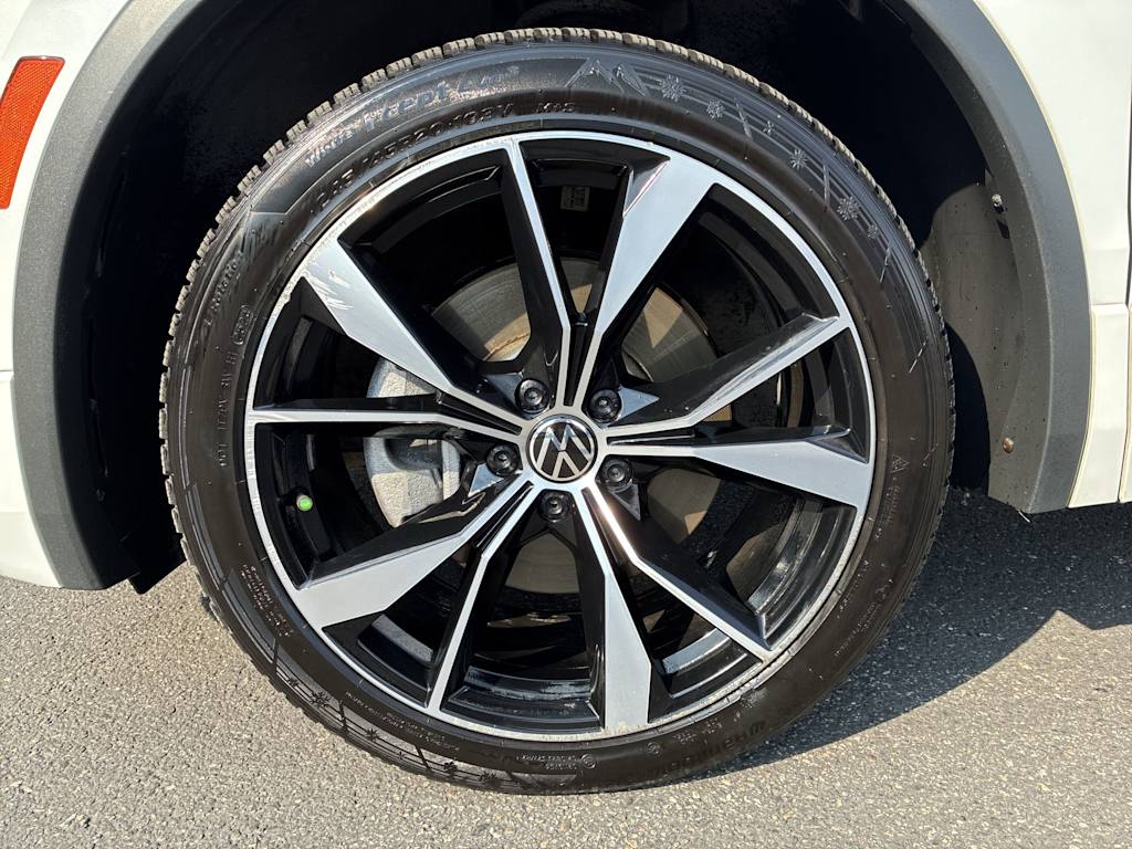 Thumbnail: 2022 Volkswagen Tiguan - 7
