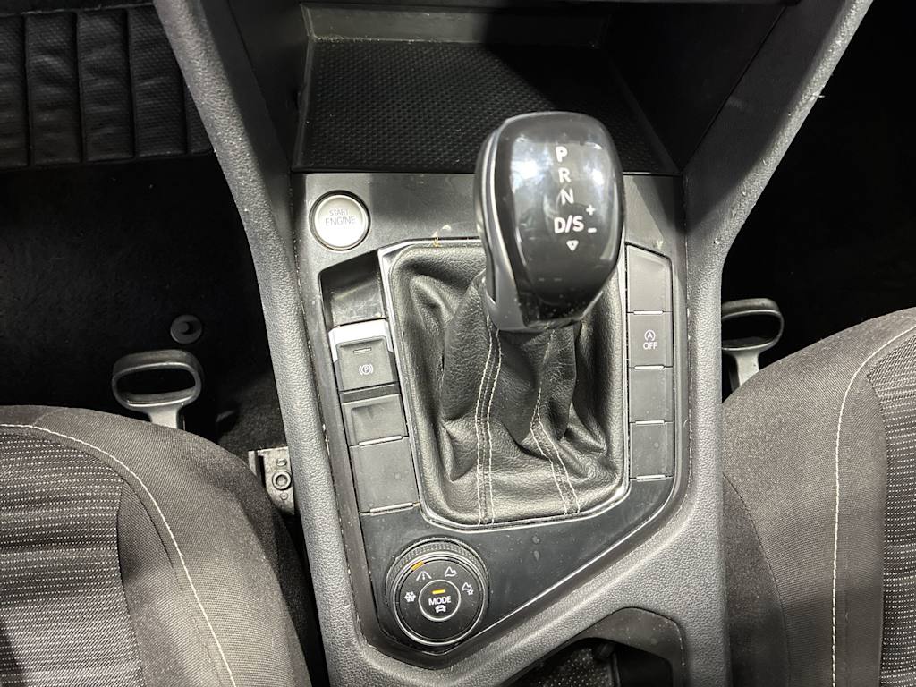 Thumbnail: 2023 Volkswagen Tiguan - 14