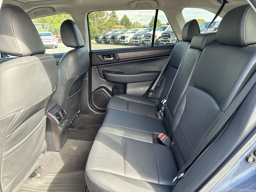 Thumbnail: 2016 Subaru Outback - 10