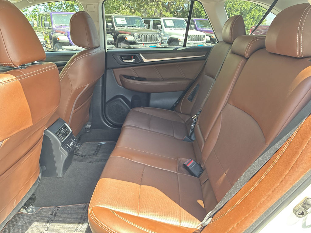 Thumbnail: 2018 Subaru Outback - 10