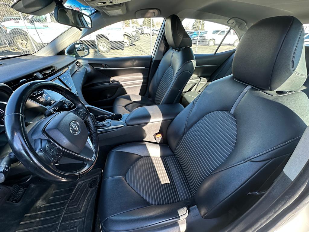 2019 Toyota Camry SE 7