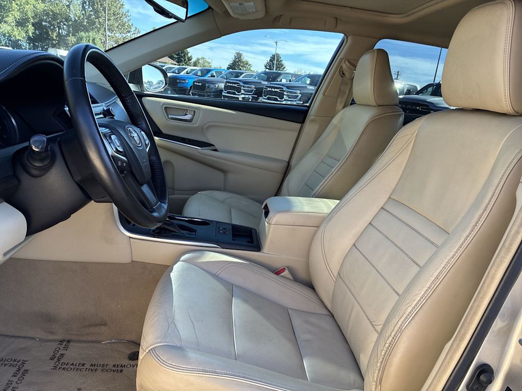 Thumbnail: 2016 Toyota Camry - 9