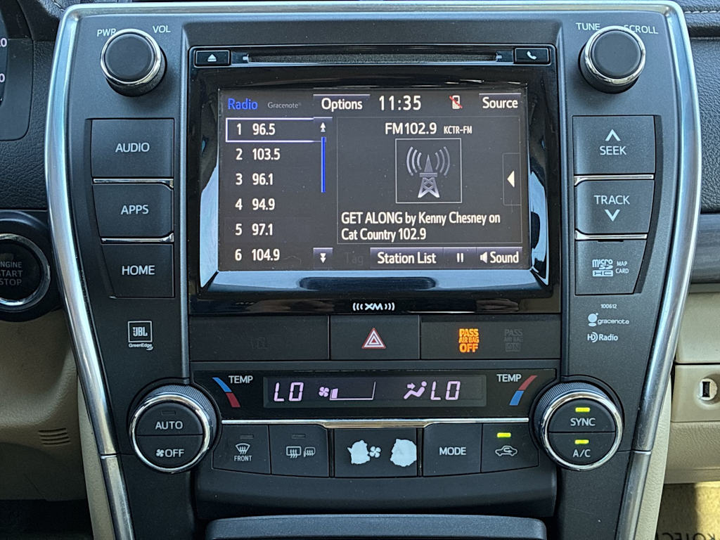 Thumbnail: 2016 Toyota Camry - 12