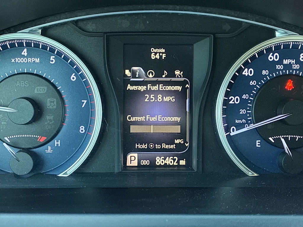 Thumbnail: 2016 Toyota Camry - 13