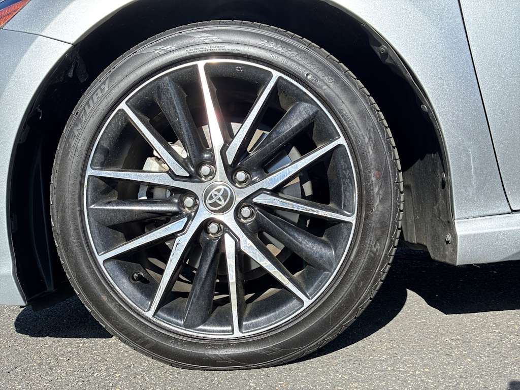 Thumbnail: 2021 Toyota Camry - 7