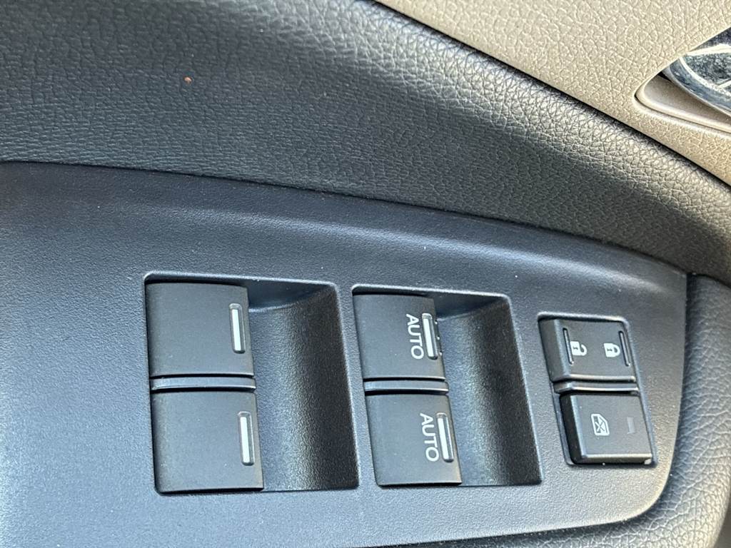 Thumbnail: 2019 Honda Pilot - 20