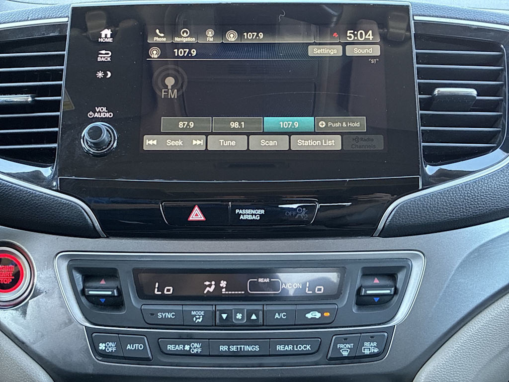 Thumbnail: 2019 Honda Pilot - 10