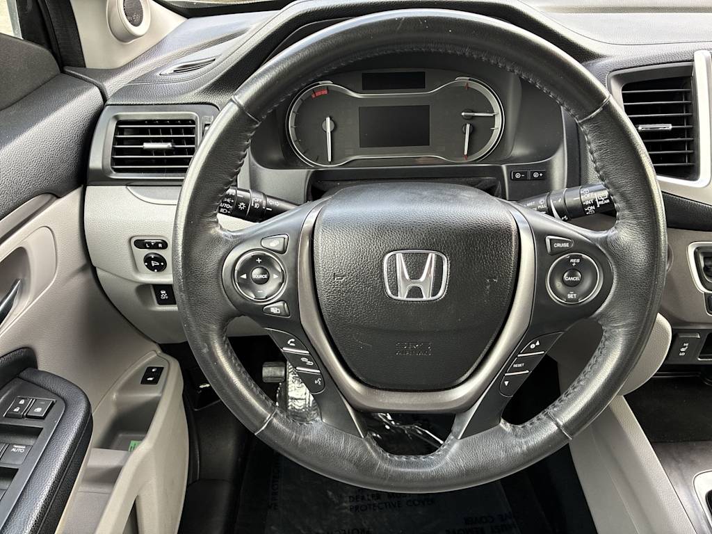 Thumbnail: 2017 Honda Pilot - 2