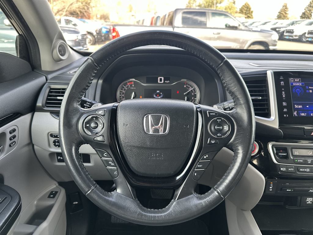 Thumbnail: 2017 Honda Pilot - 2