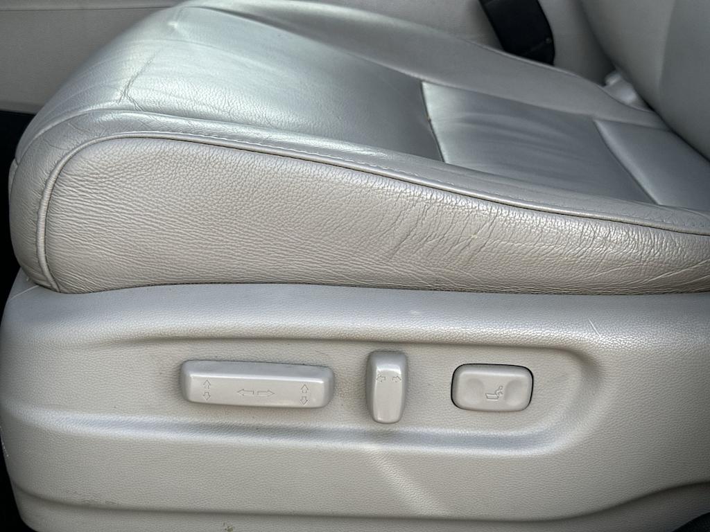 Thumbnail: 2017 Honda Pilot - 19