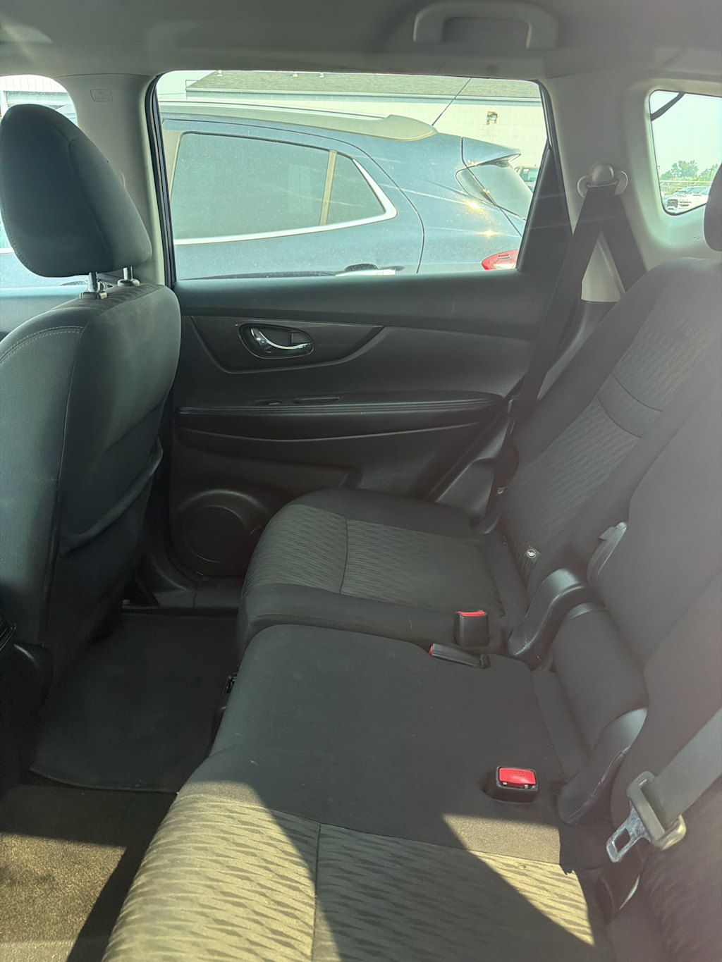 Thumbnail: 2019 Nissan Rogue - 10